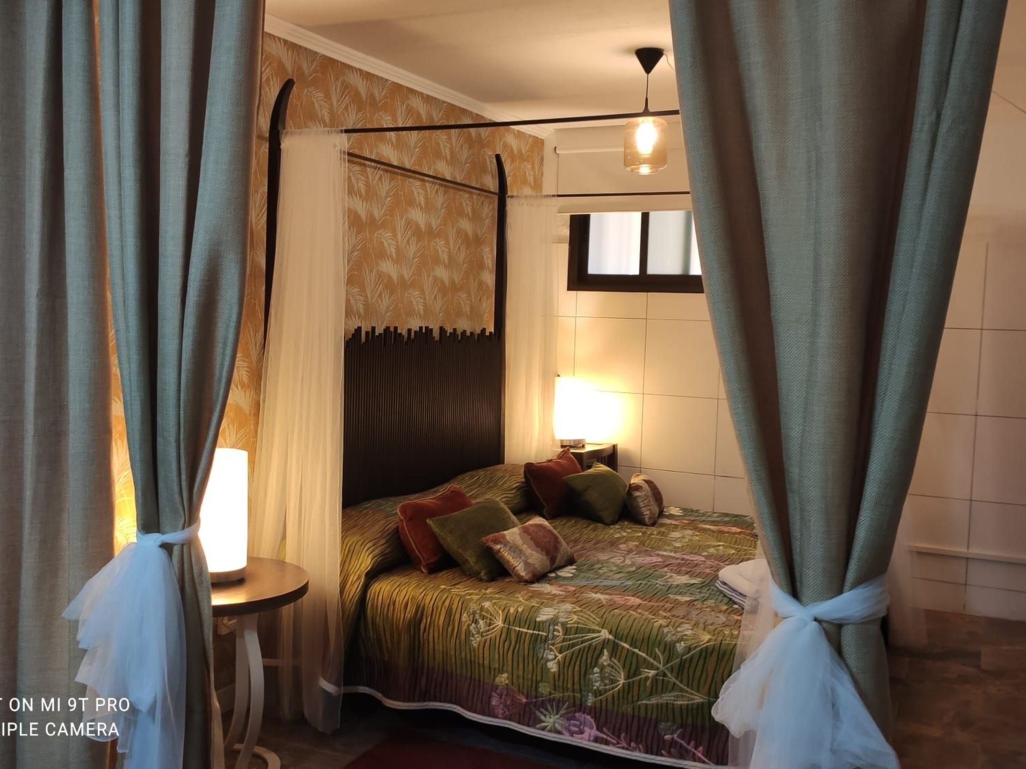 Geräumiges Haus mit exklusivem Schwimmbad und Solarium.-Binnen