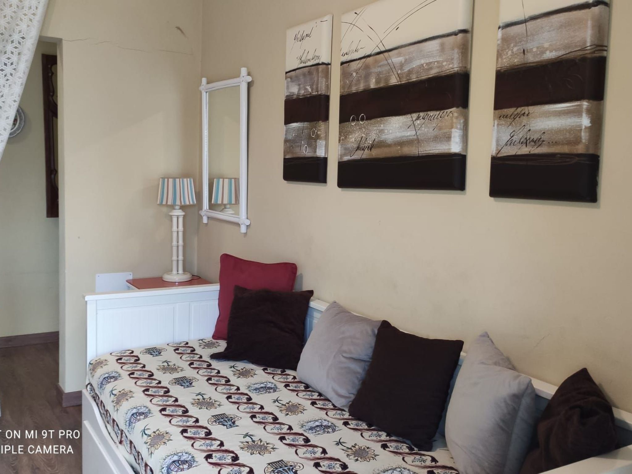 Geräumiges Haus mit exklusivem Schwimmbad und Solarium.-Binnen