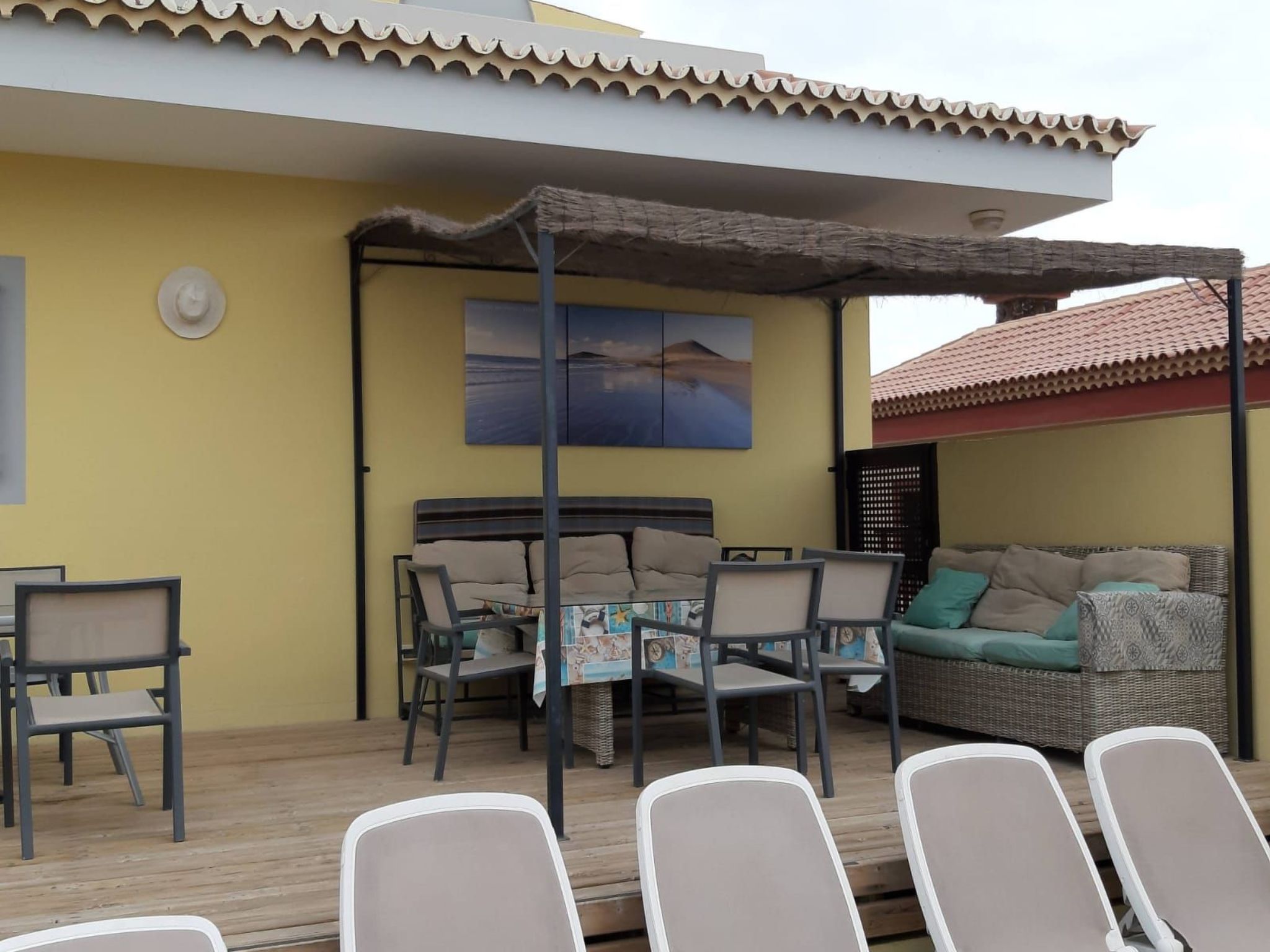 Geräumiges Haus mit exklusivem Schwimmbad und Solarium.-Binnen