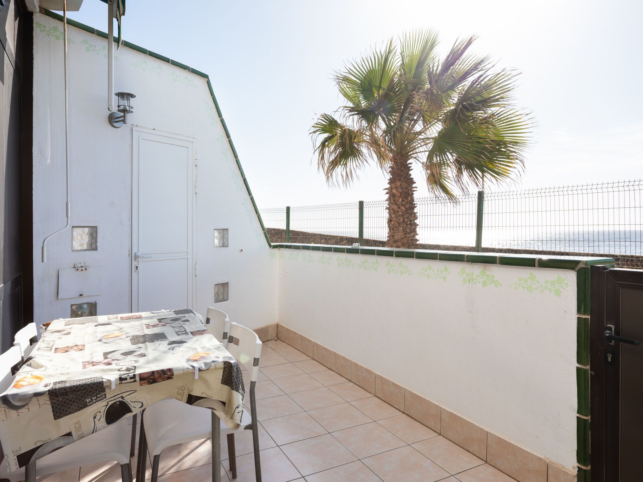 Apartment direkt am Meer-Binnen