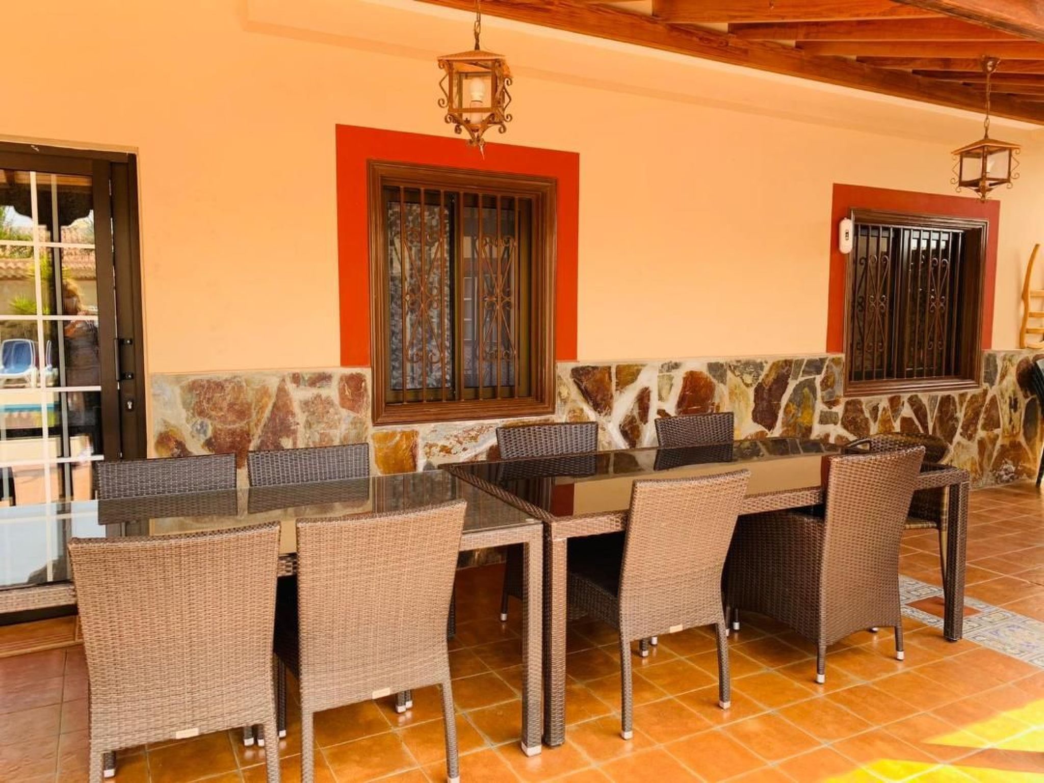 "Floratere" mit Terrasse-Outside