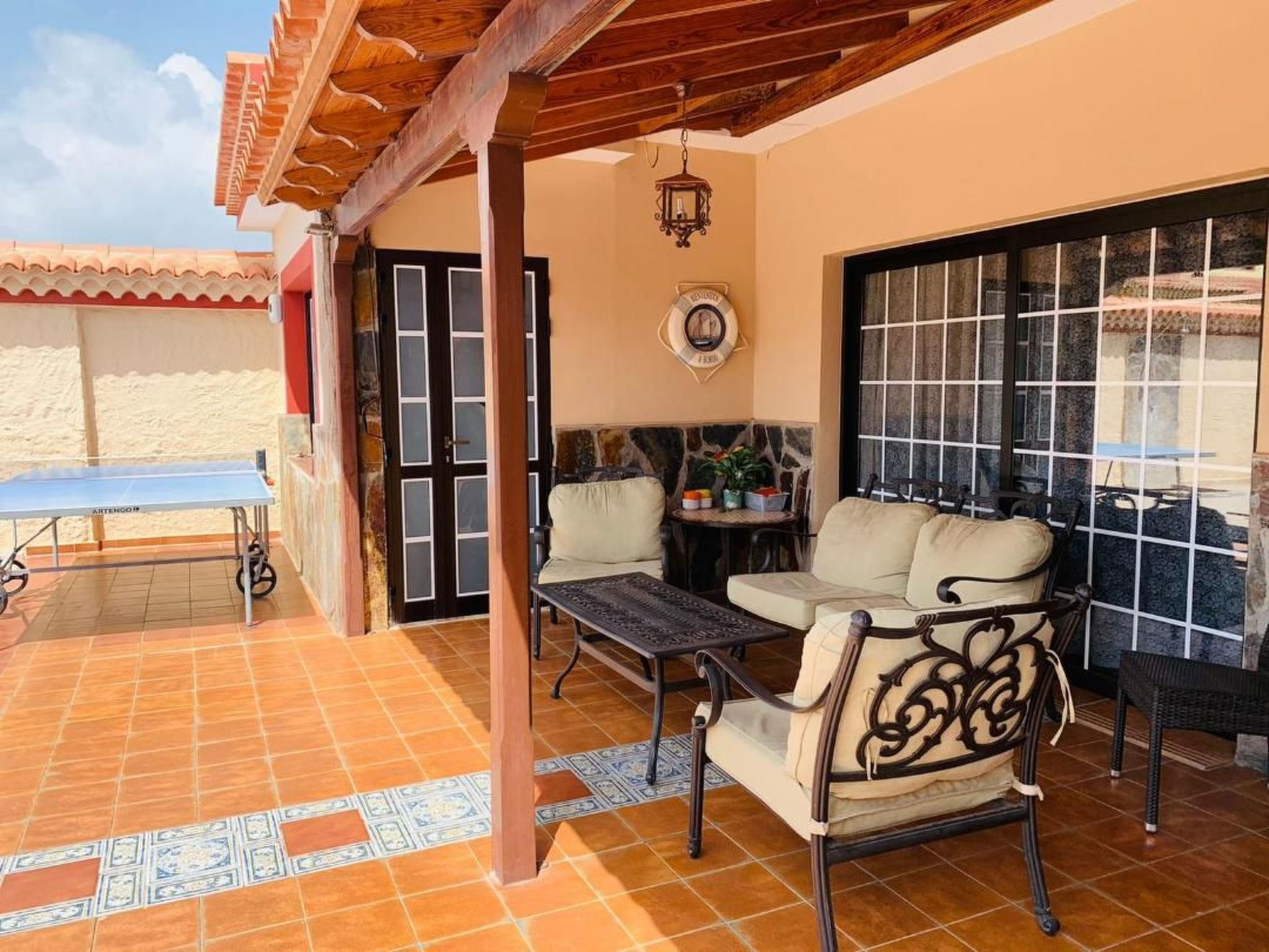 "Floratere" mit Terrasse-Outside