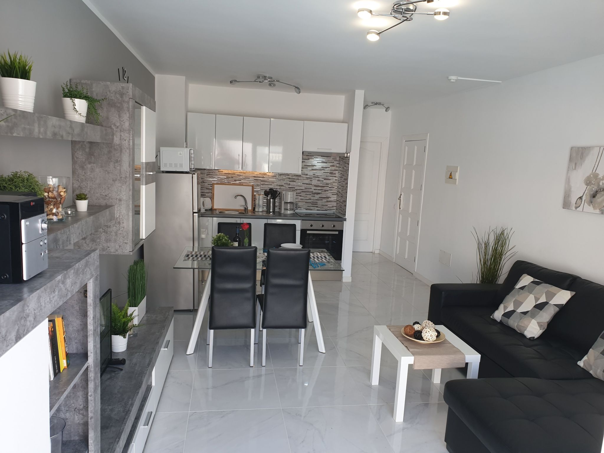 Appartement in Playa De Las Américas mit Balkon-Dedans