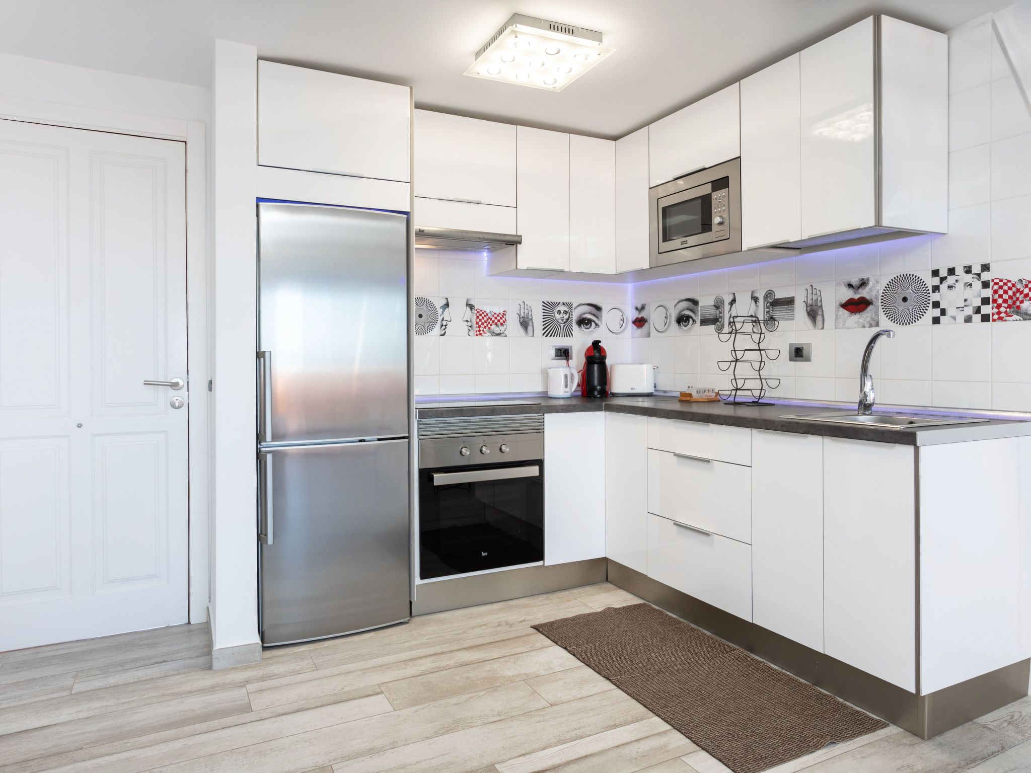 Playa Las Vistas-Inside