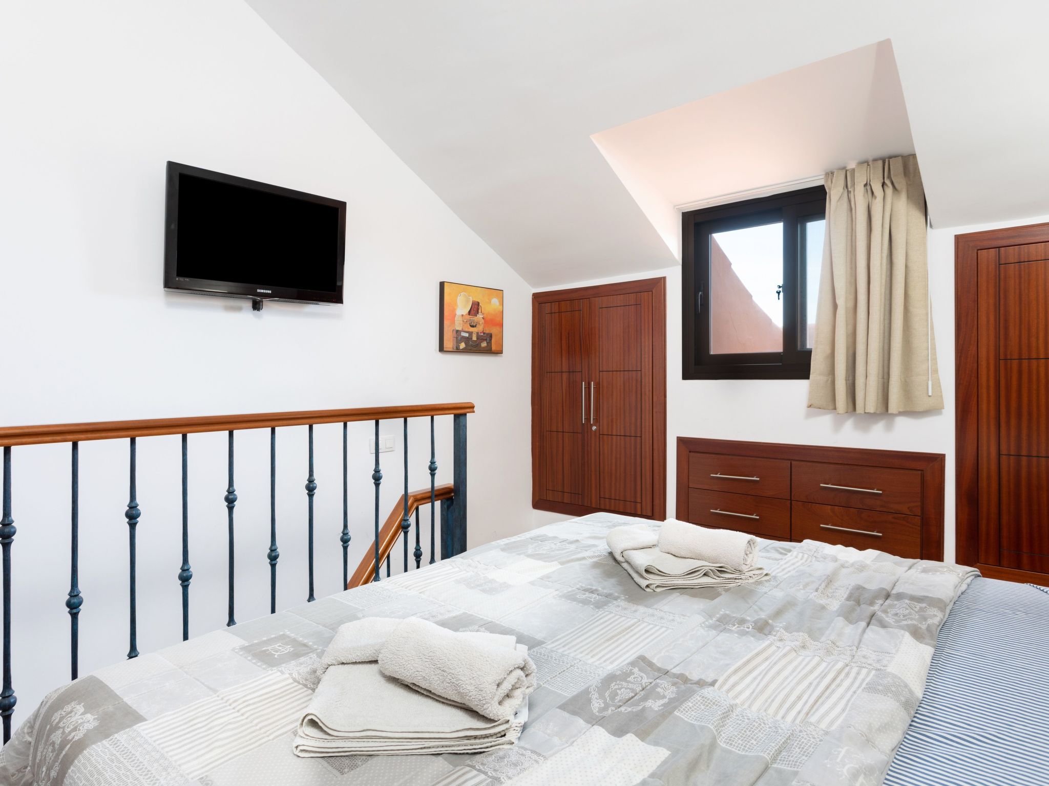 Attic Las Vistas mit wunderschönem Meerblick-Binnen