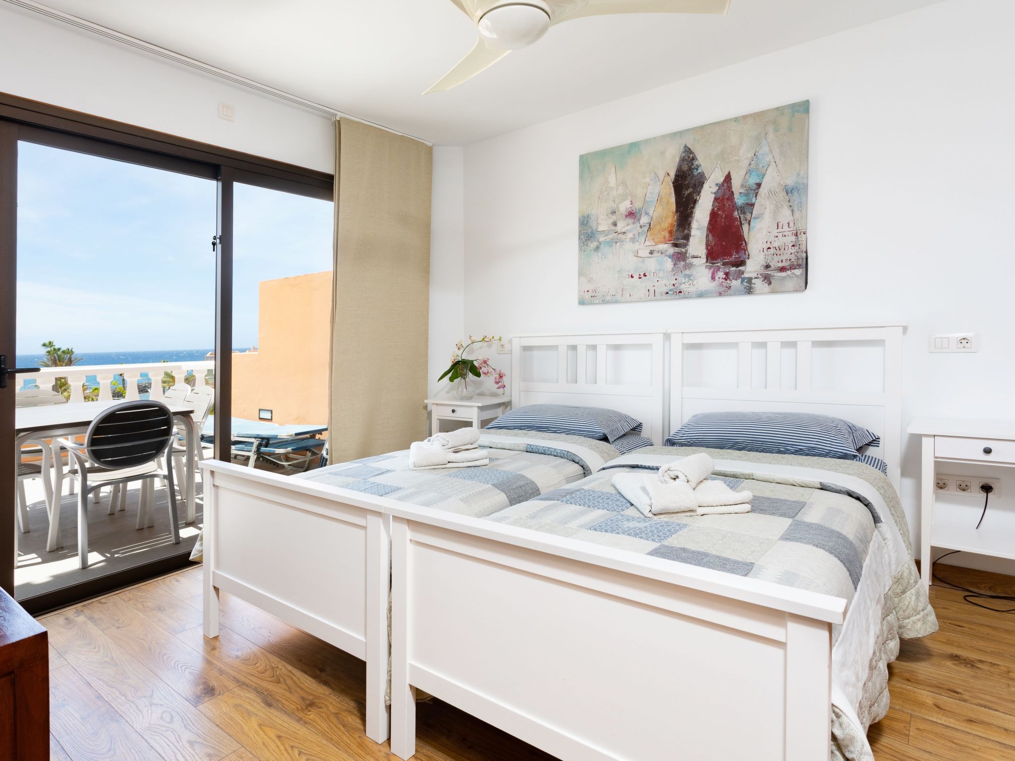 Attic Las Vistas mit wunderschönem Meerblick-Binnen