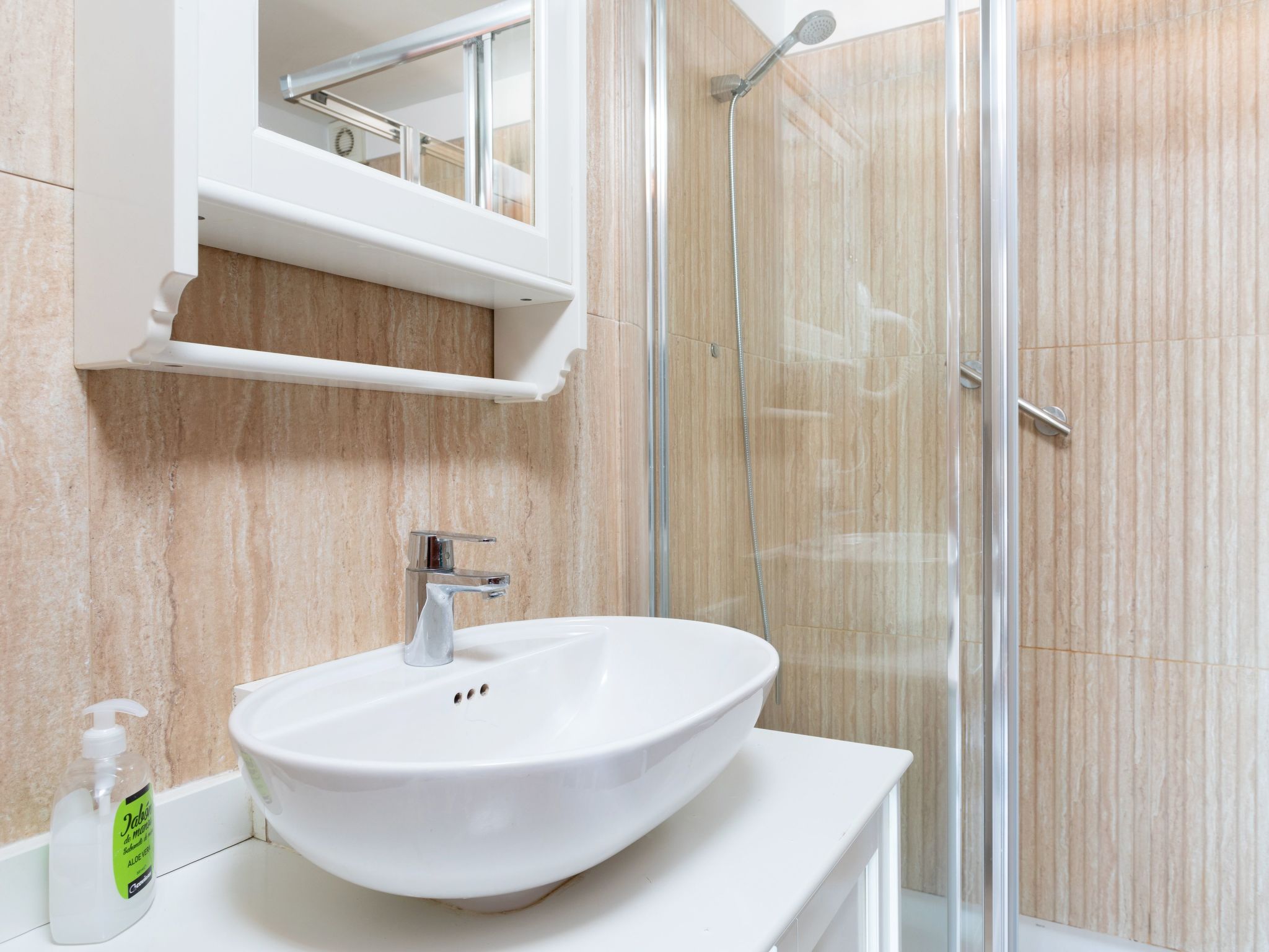 Attic Las Vistas mit wunderschönem Meerblick-Binnen