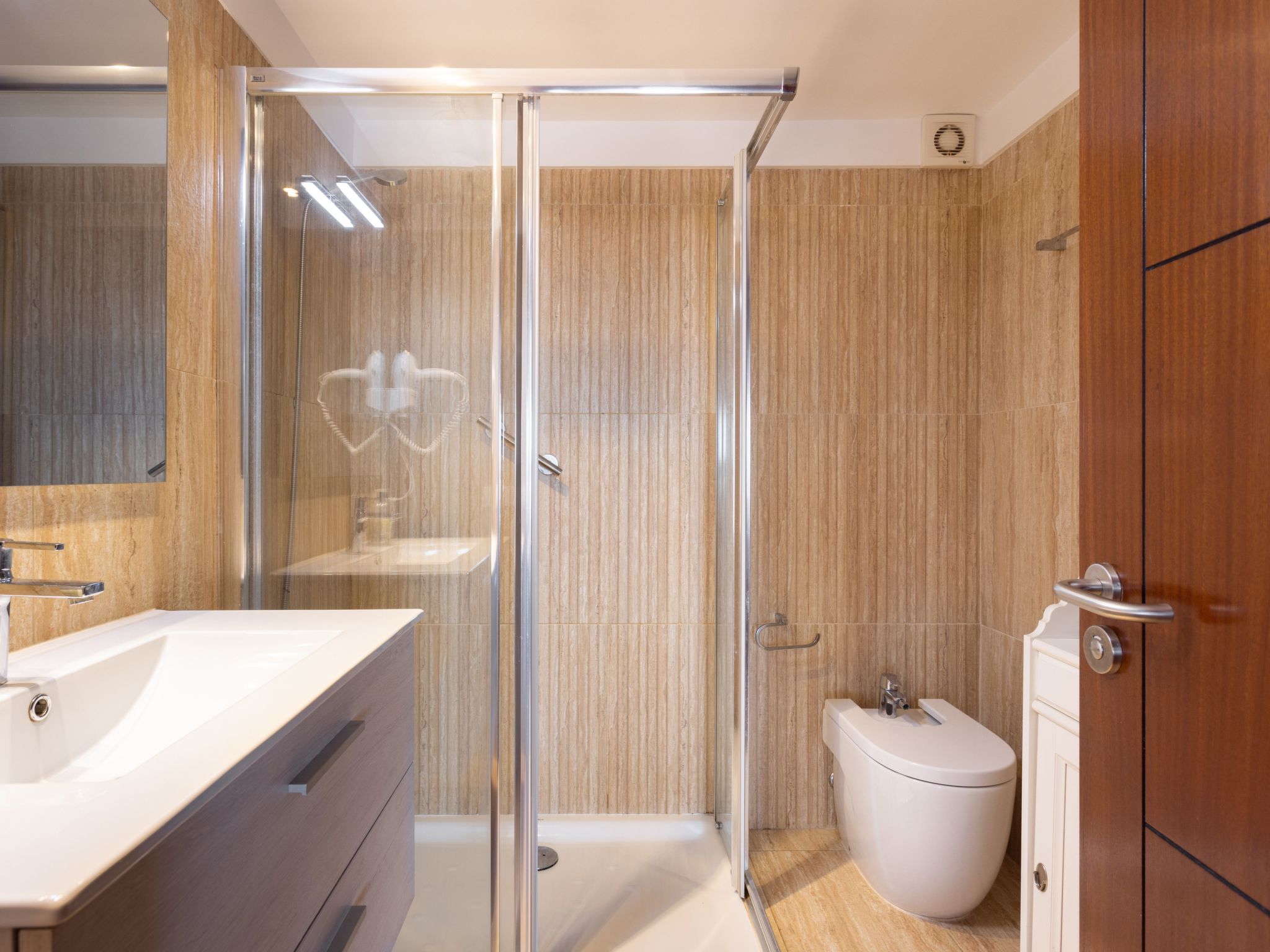 Attic Las Vistas mit wunderschönem Meerblick-Binnen