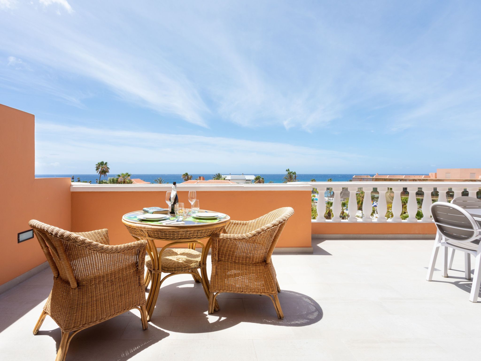 Attic Las Vistas mit wunderschönem Meerblick-Binnen