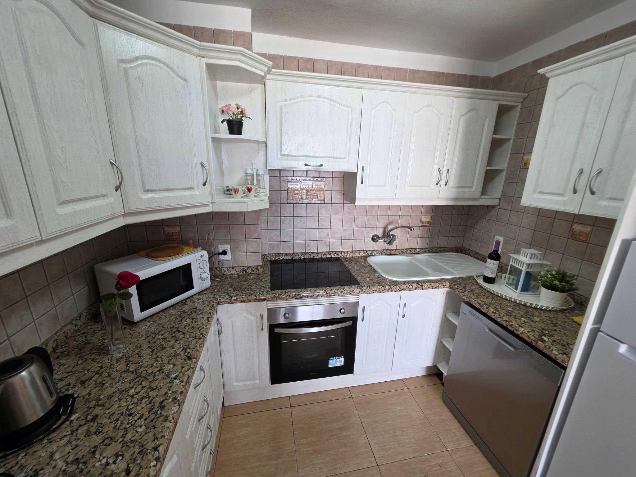 Apartment Jacaranda mit Pool-Dedans