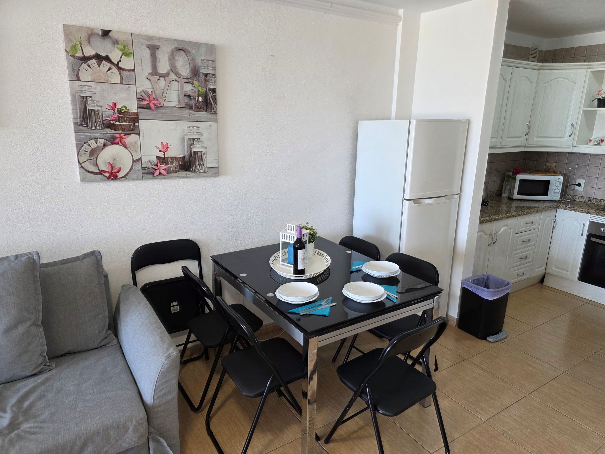 Apartment Jacaranda mit Pool-Dedans