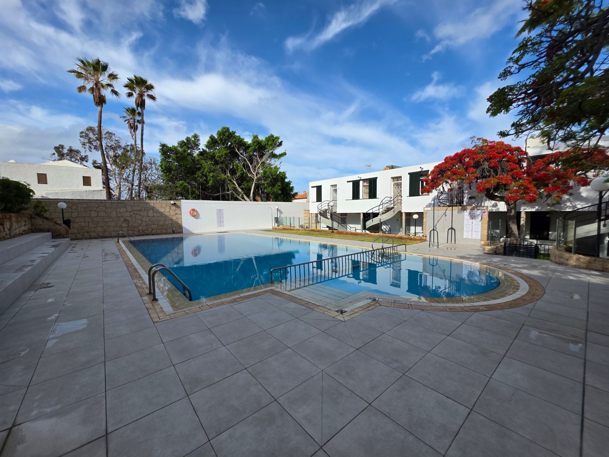Apartment Jacaranda mit Pool-Dedans