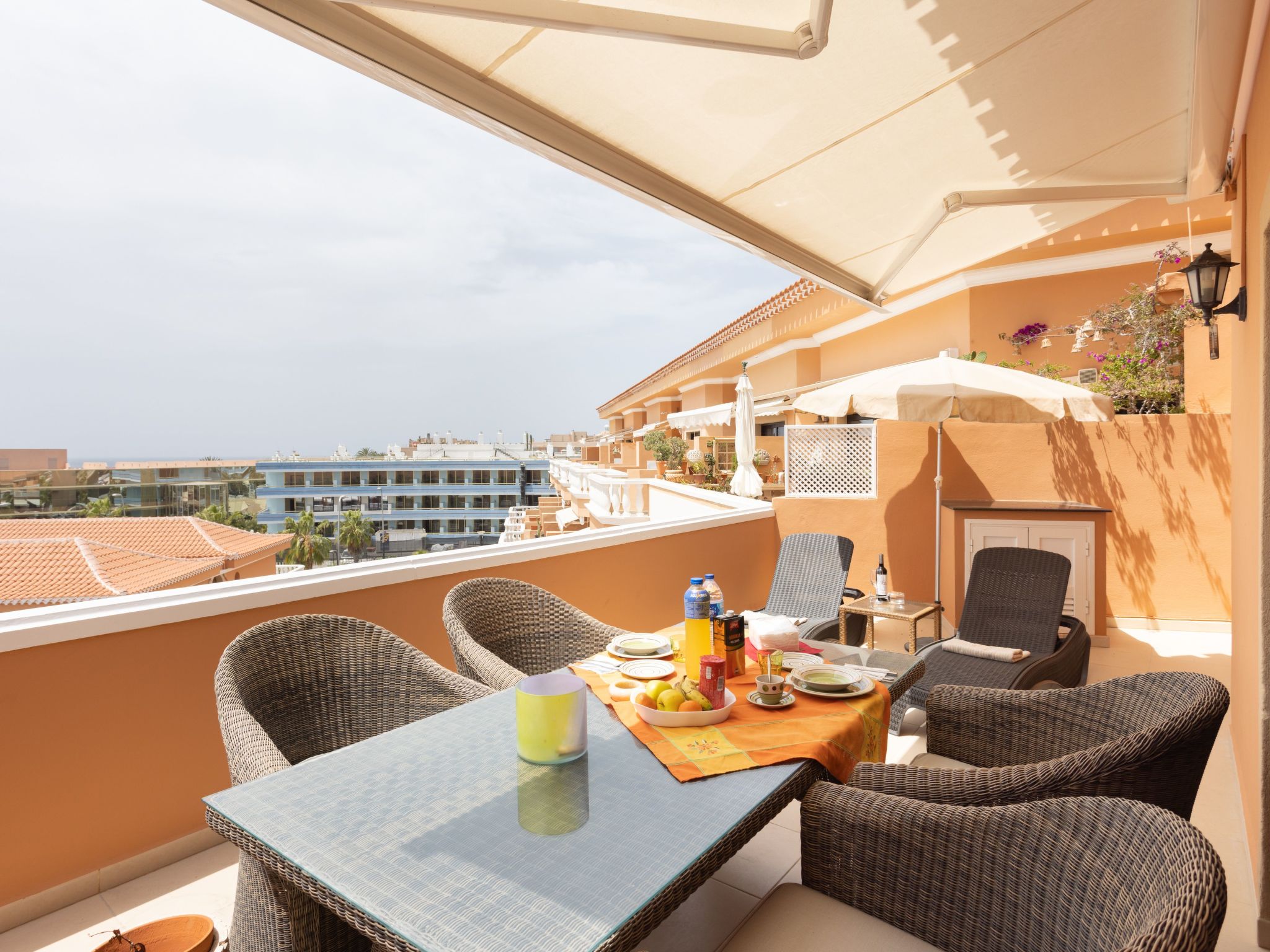 Photo of Exklusives Attic mit atemberaubendem Meerblick