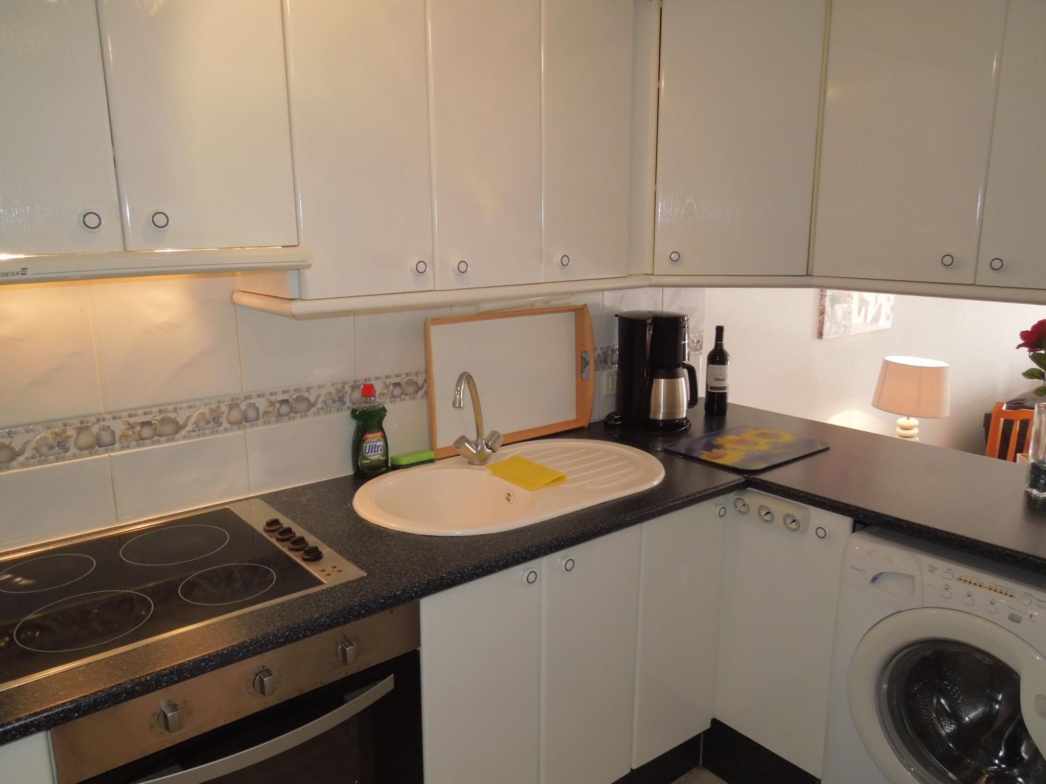 Mit Gemeinschaftspool-Inside