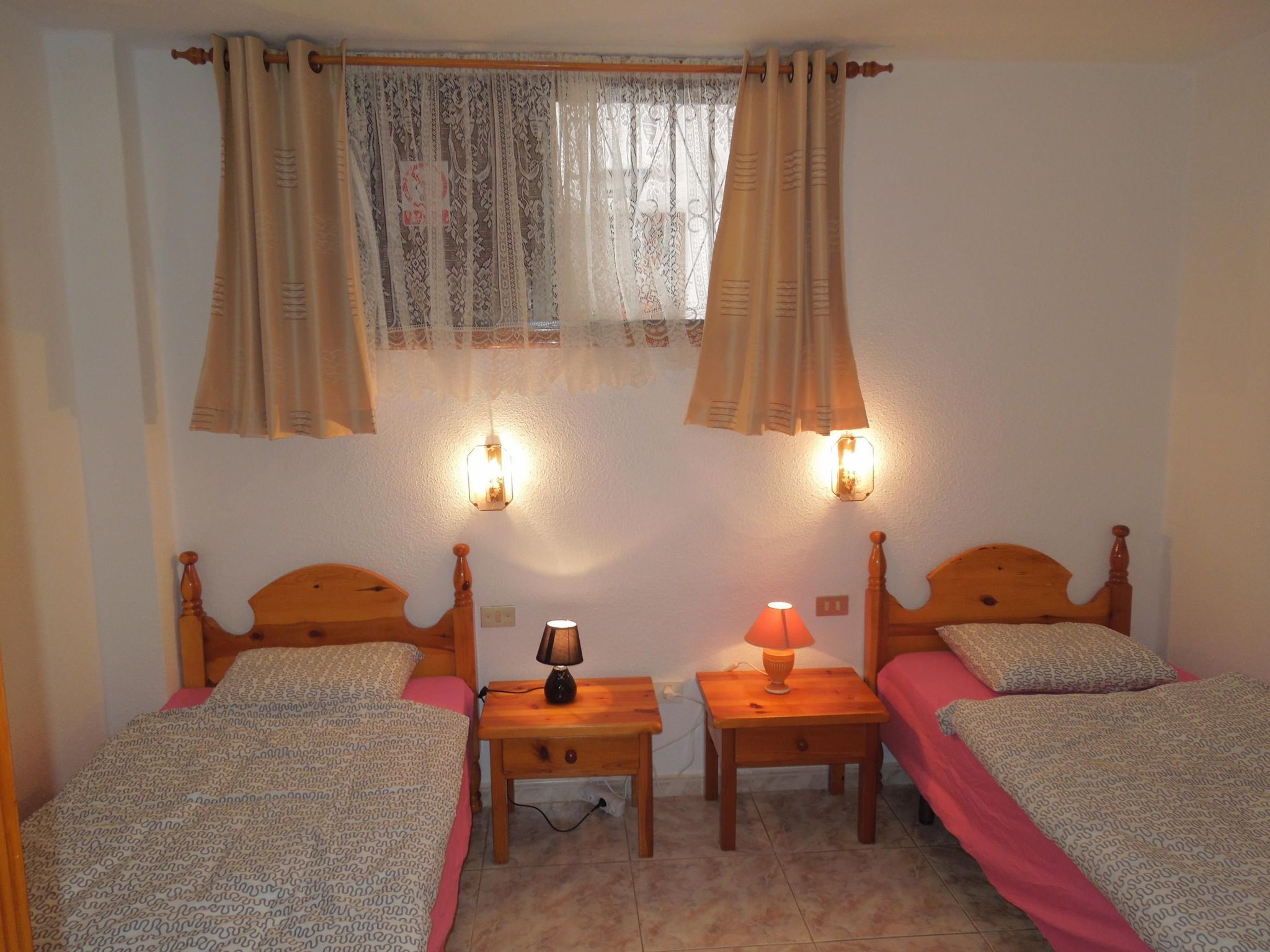 Mit Gemeinschaftspool-Inside