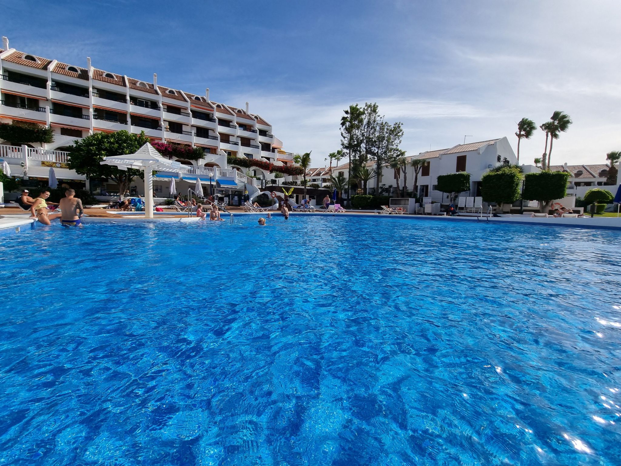 Mit Gemeinschaftspool-Inside