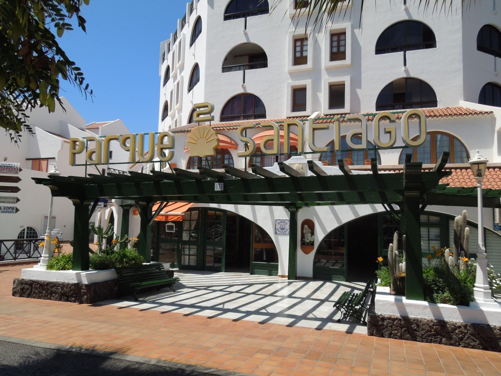 Mit Gemeinschaftspool-Inside