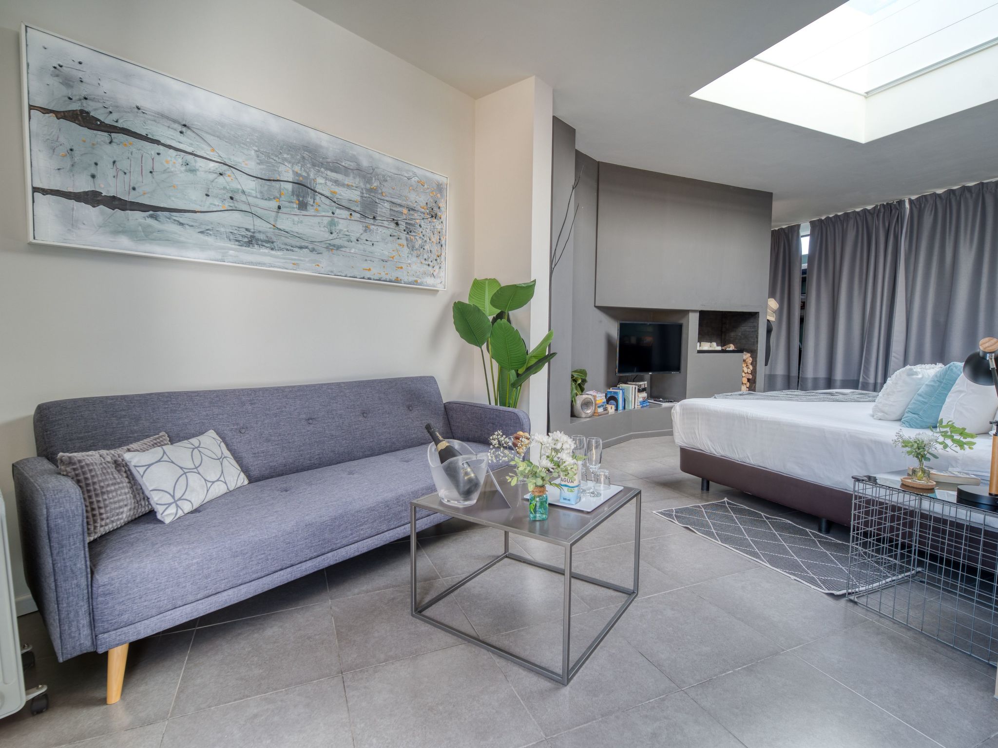 Mit überdachtem Pool in Tijoco Bajo-Dedans