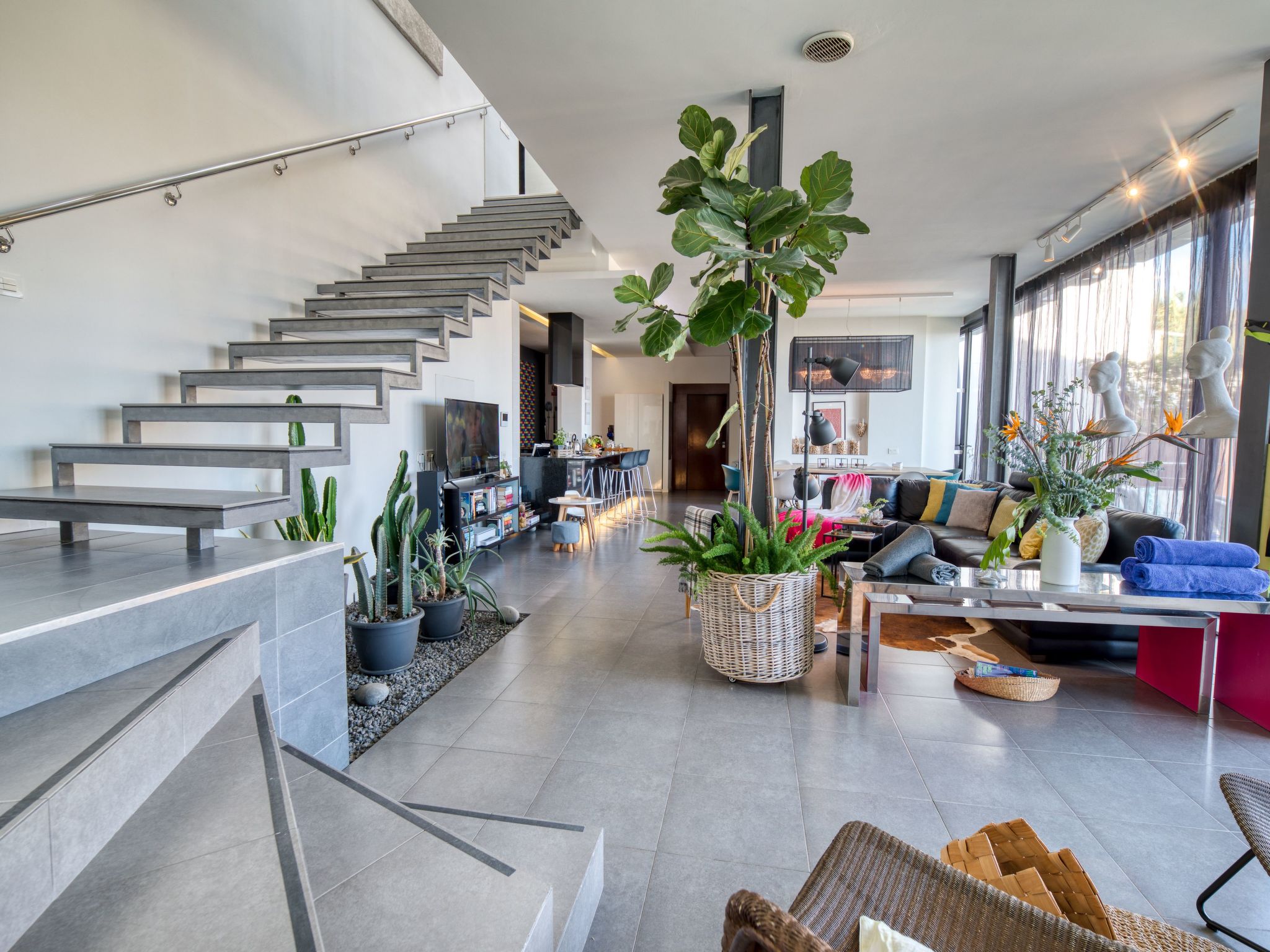 Mit überdachtem Pool in Tijoco Bajo-Dedans