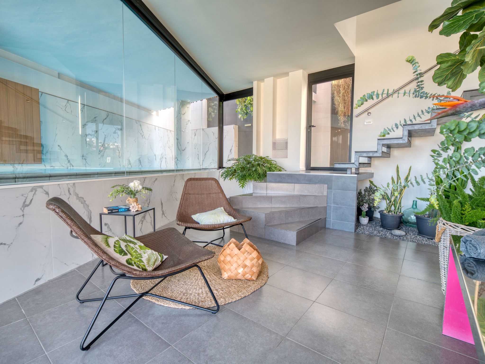 Mit überdachtem Pool in Tijoco Bajo-Dedans