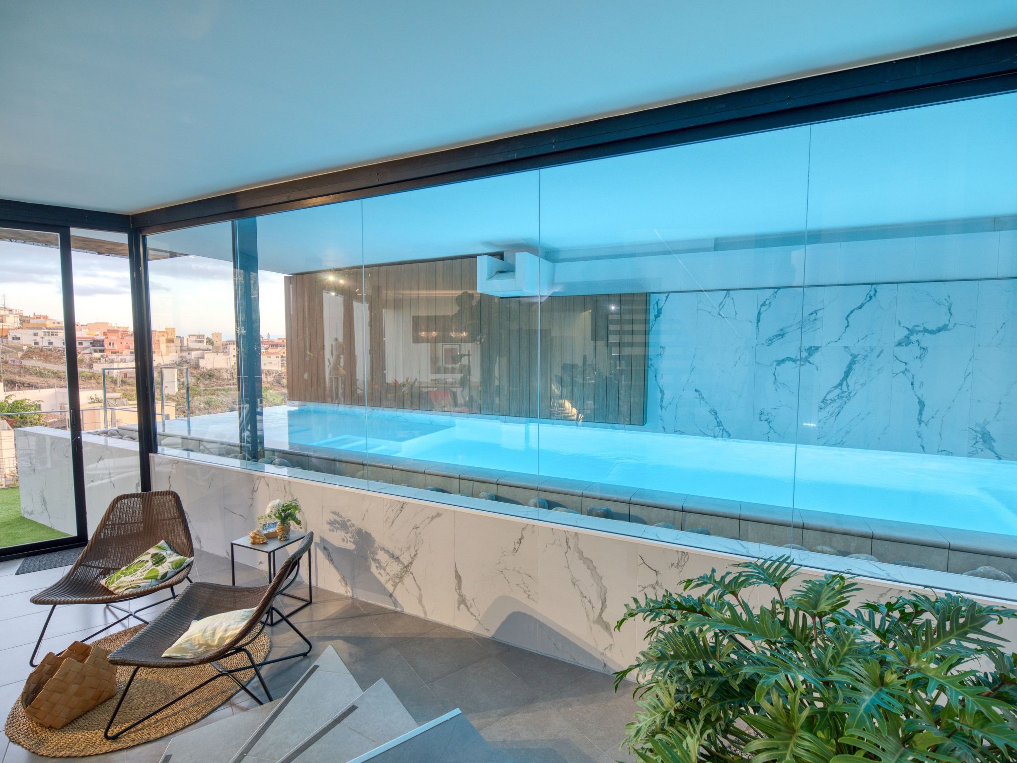 Mit überdachtem Pool in Tijoco Bajo