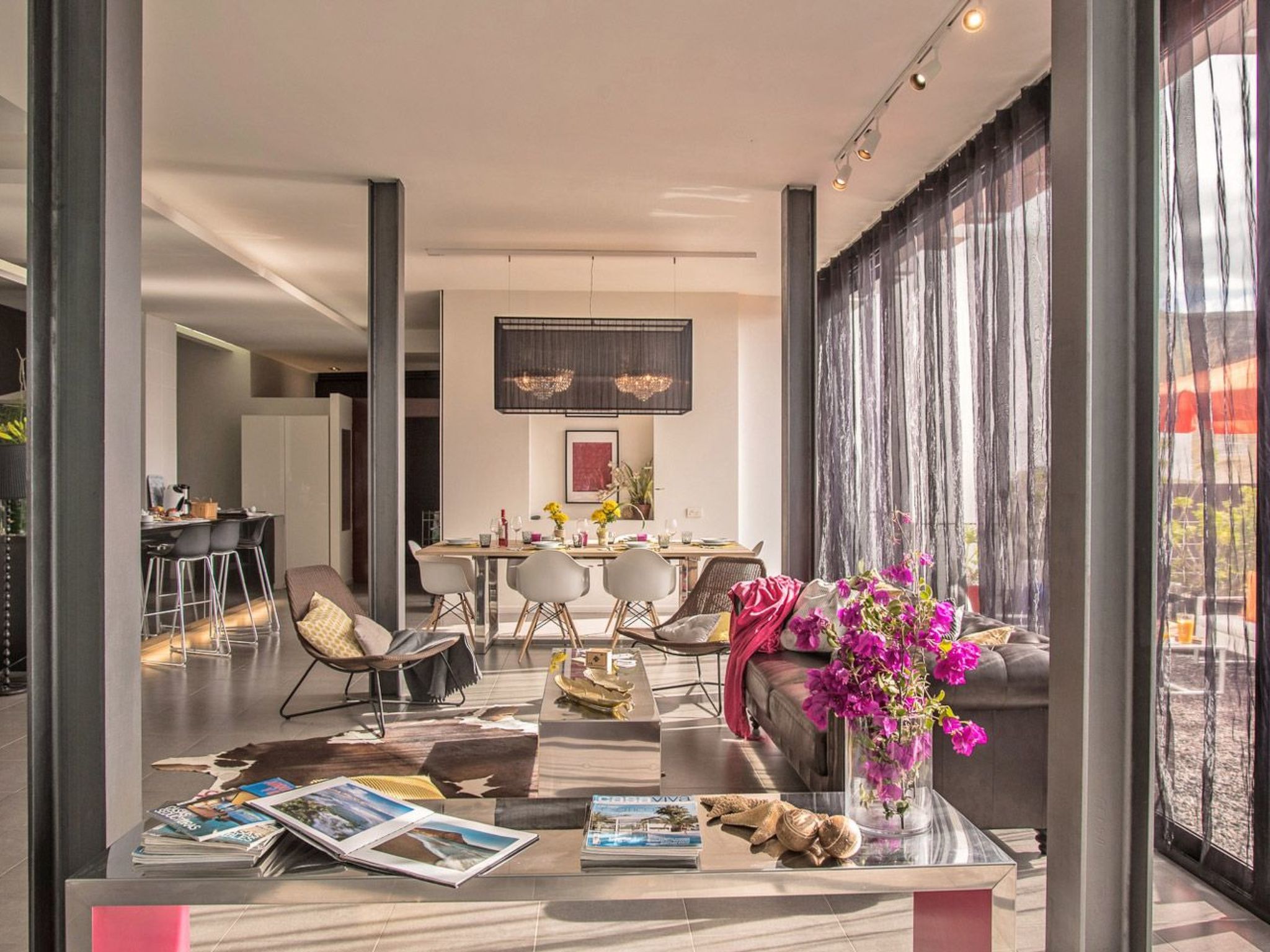 Mit überdachtem Pool in Tijoco Bajo-Dedans