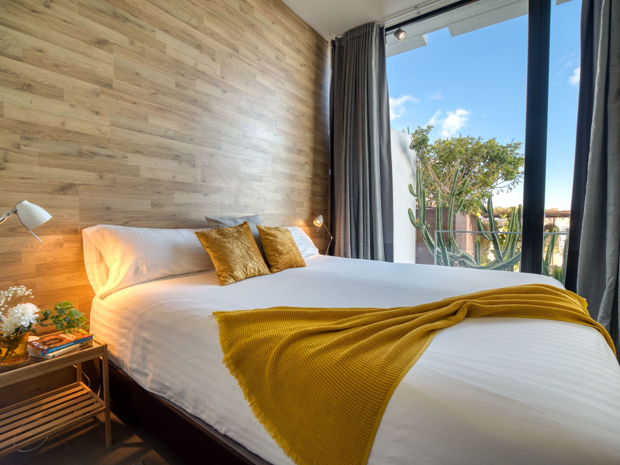 Mit überdachtem Pool in Tijoco Bajo-Dedans