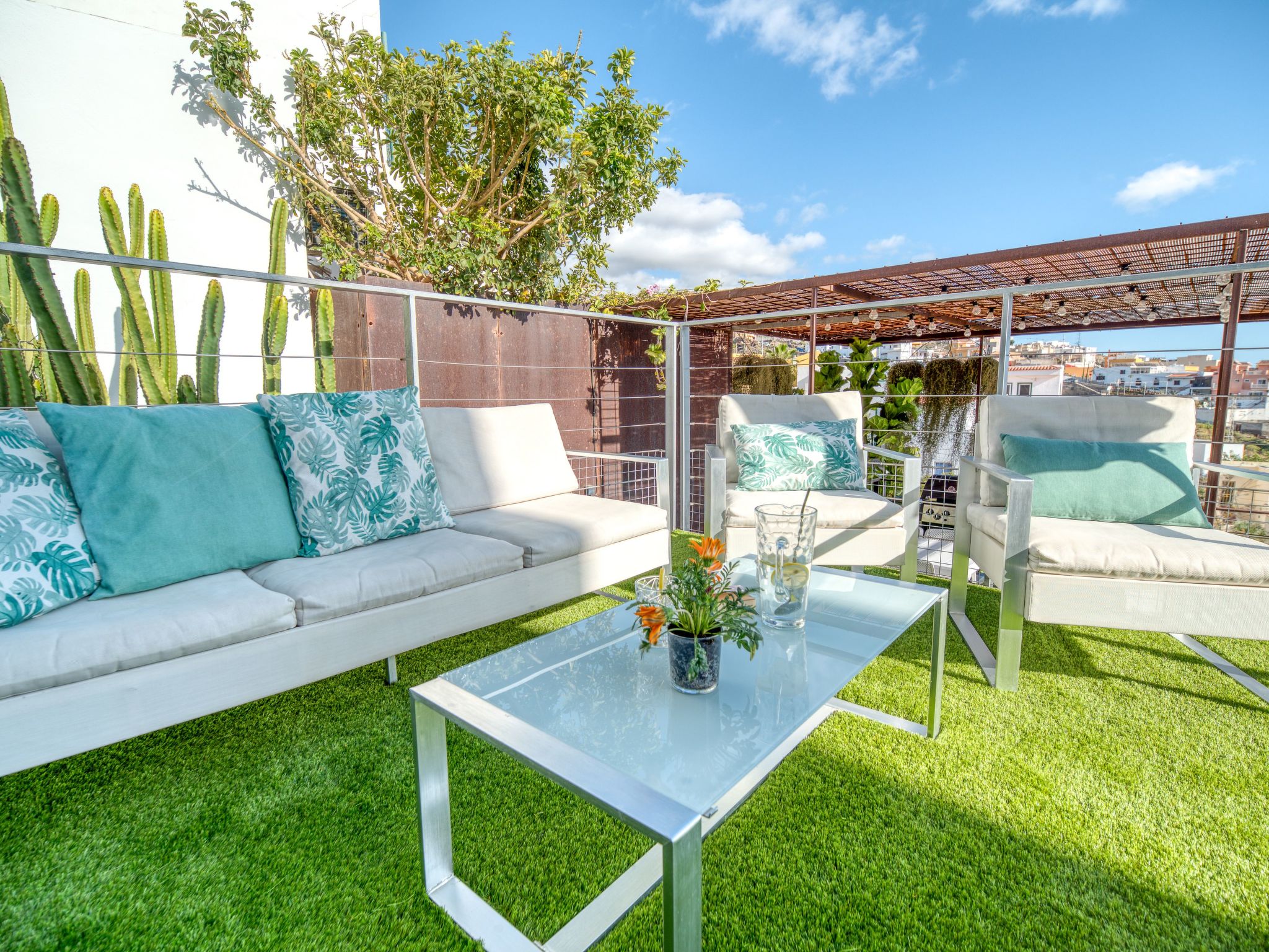 Mit überdachtem Pool in Tijoco Bajo-Dedans