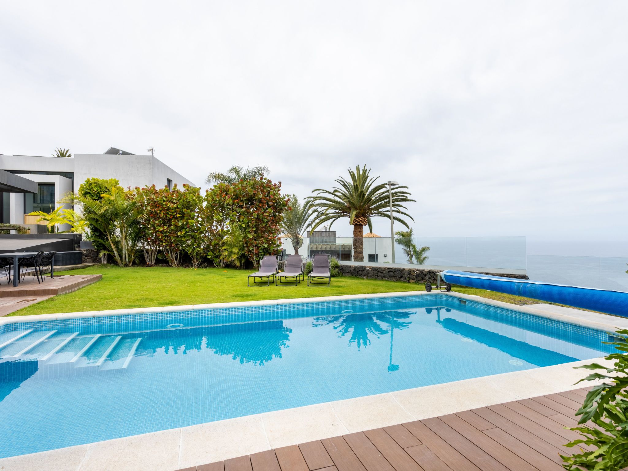 Villa Isla Bonita-Outside