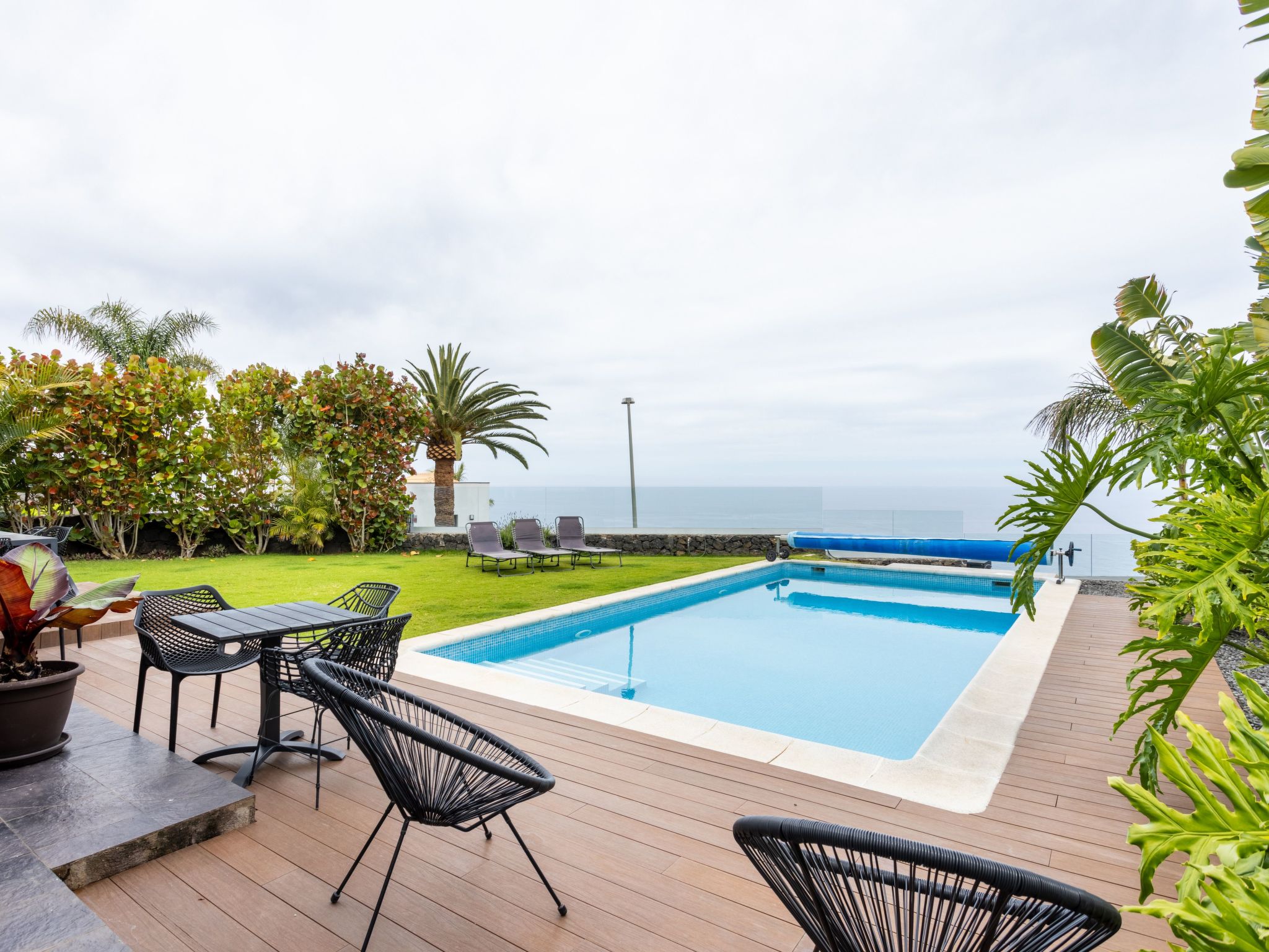 Villa Isla Bonita-Outside