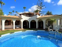 Luxe vrijstaande finca met privézwembad in het hart van Costa Adeje - thumbnail 1