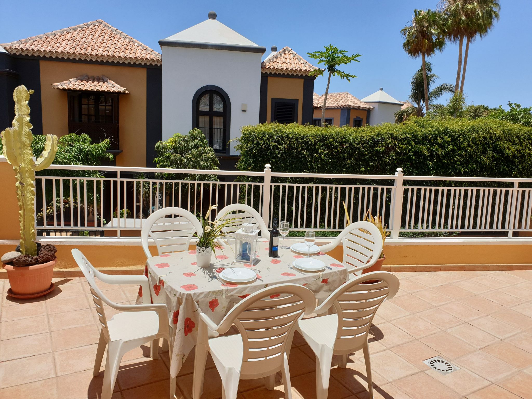 Mit beheiztem gemeinsamem Pool