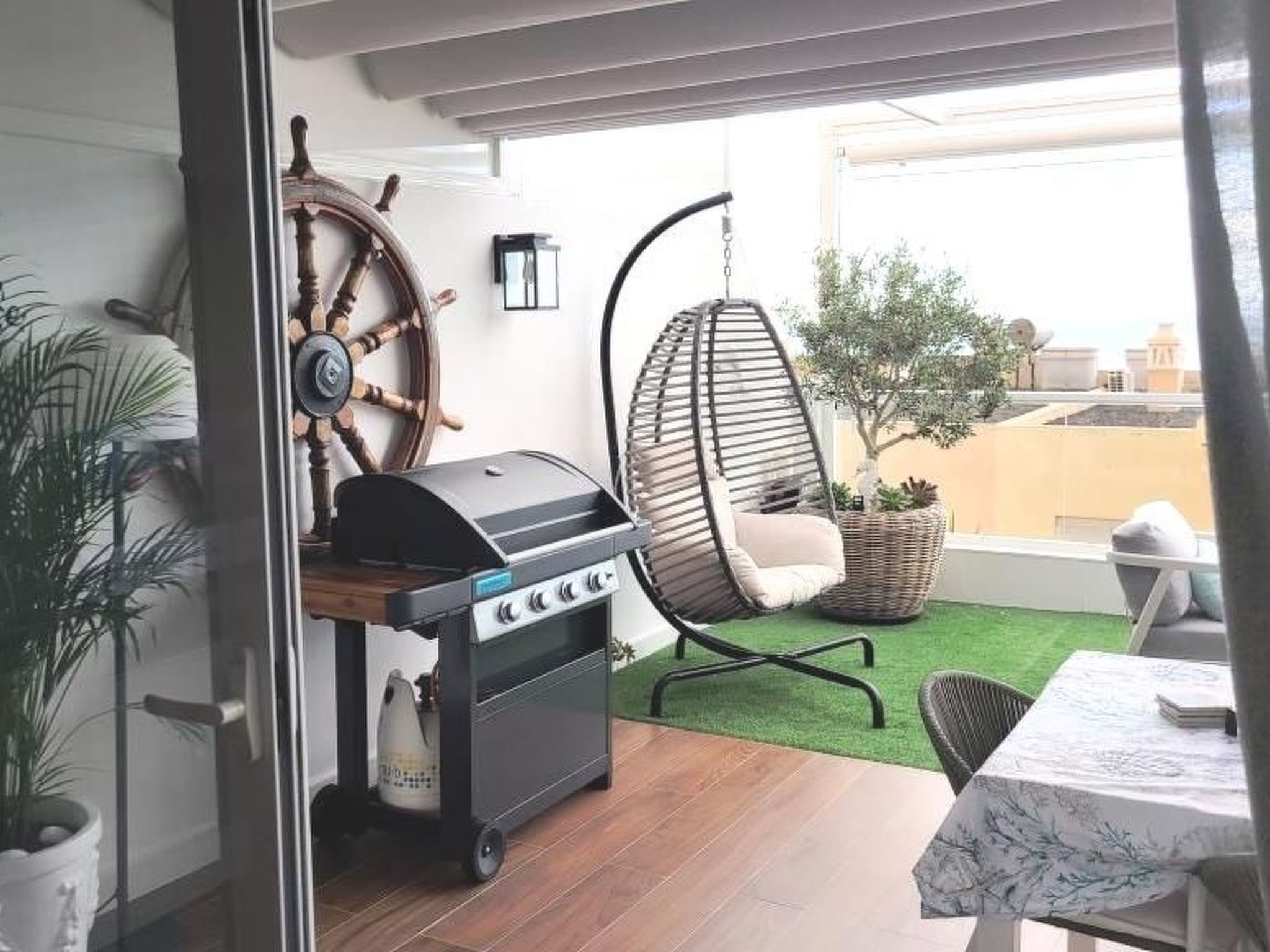 Modernes Luxus-Haus mit phantastischem Meerblick, beheizter Pool und WIFI - Binnen
