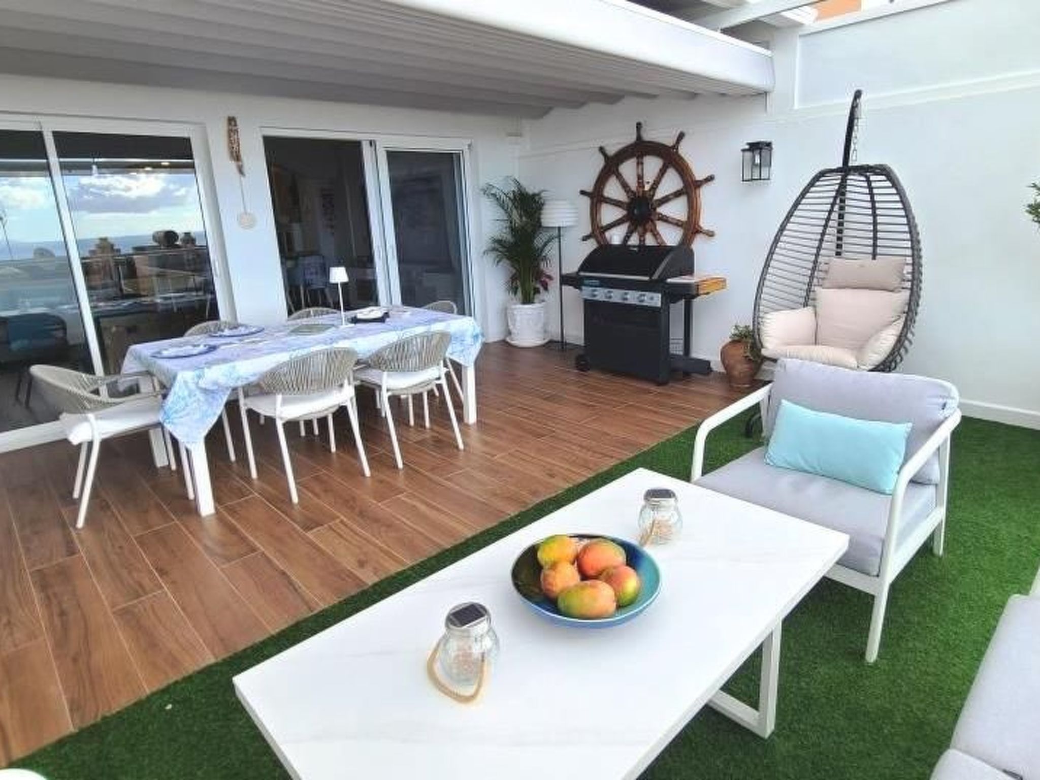 Modernes Luxus-Haus mit phantastischem Meerblick, beheizter Pool und WIFI - Binnen