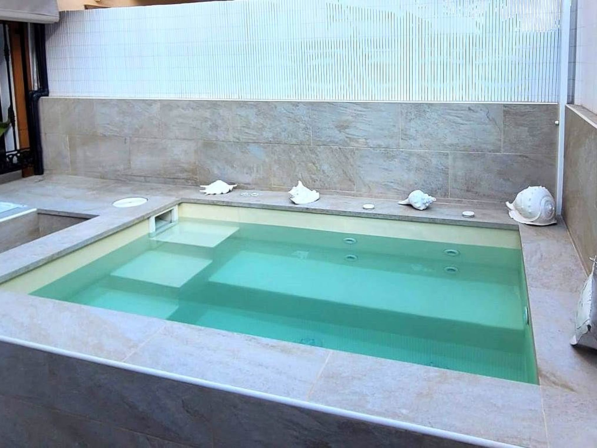 Modernes Luxus-Haus mit phantastischem Meerblick, beheizter Pool und WIFI - Binnen