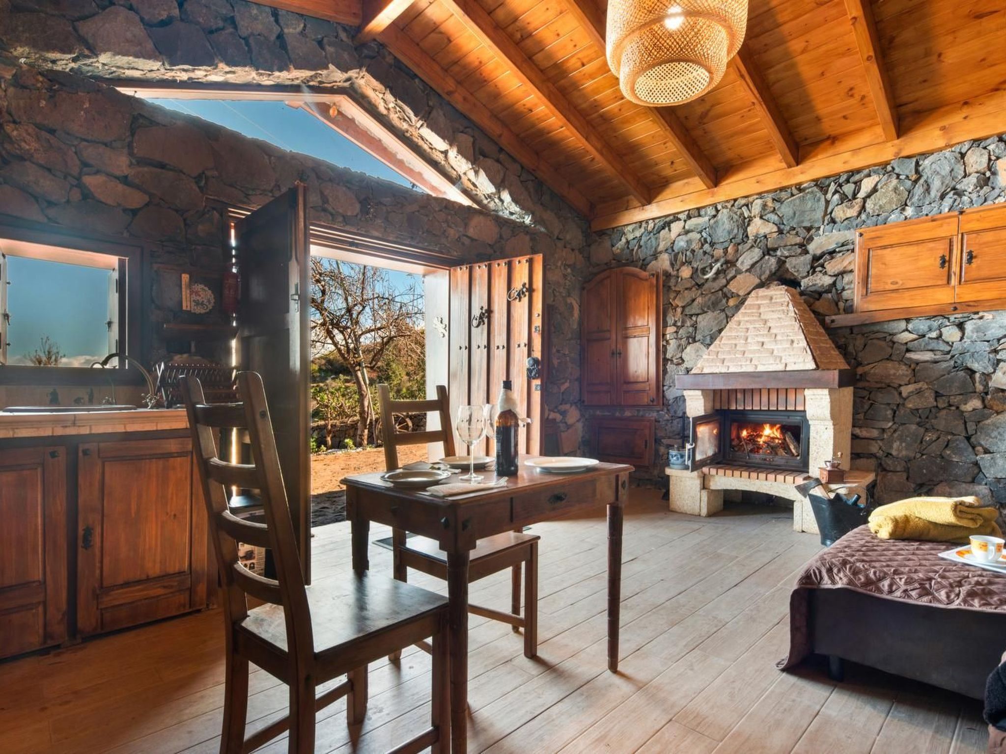 Finca "Sunny Scape Rural-Inside