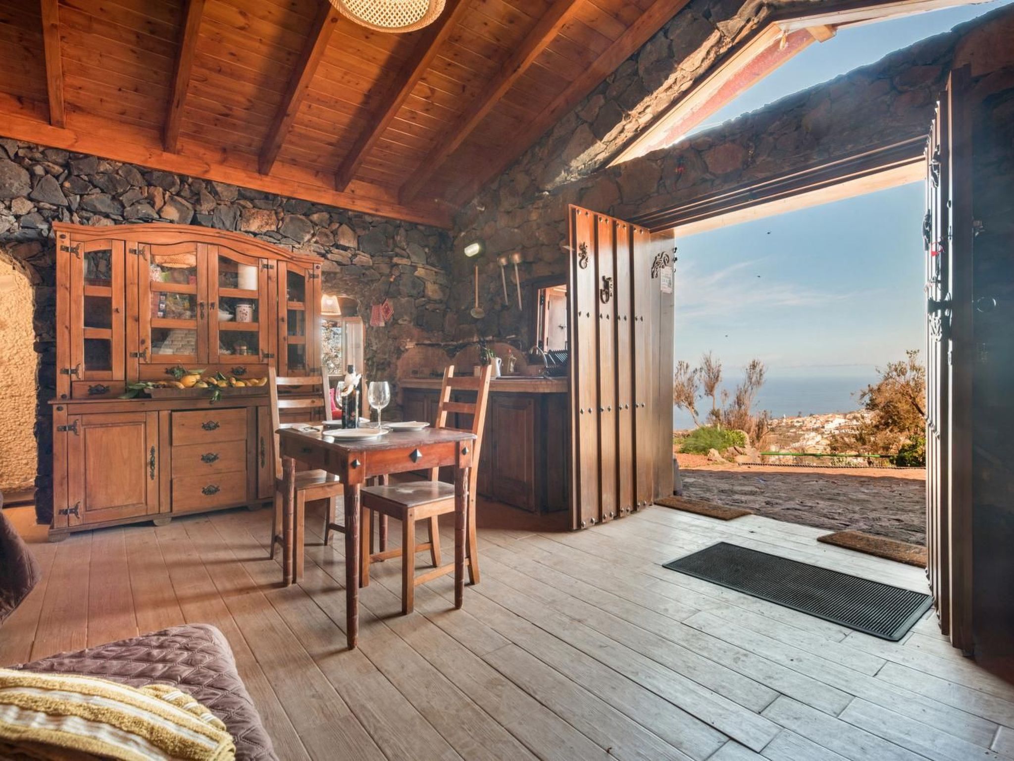 Finca "Sunny Scape Rural-Inside