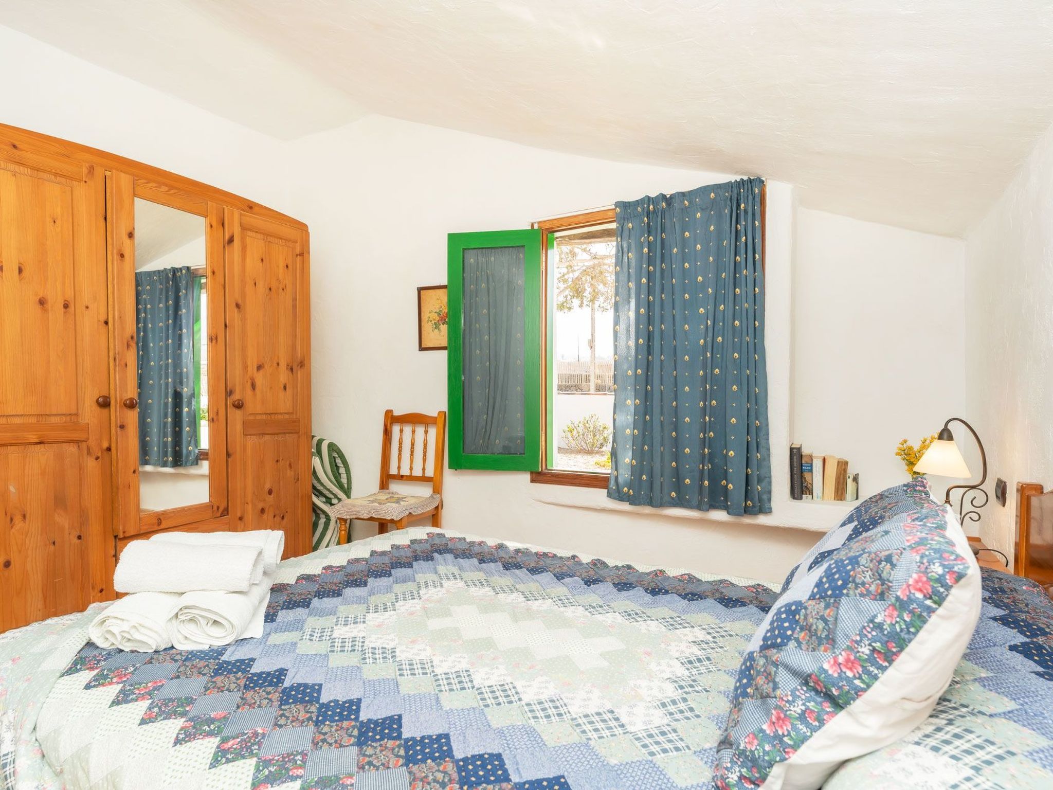 Finca "Casa Azul" mit Garten, Grill und Terrasse-Binnen