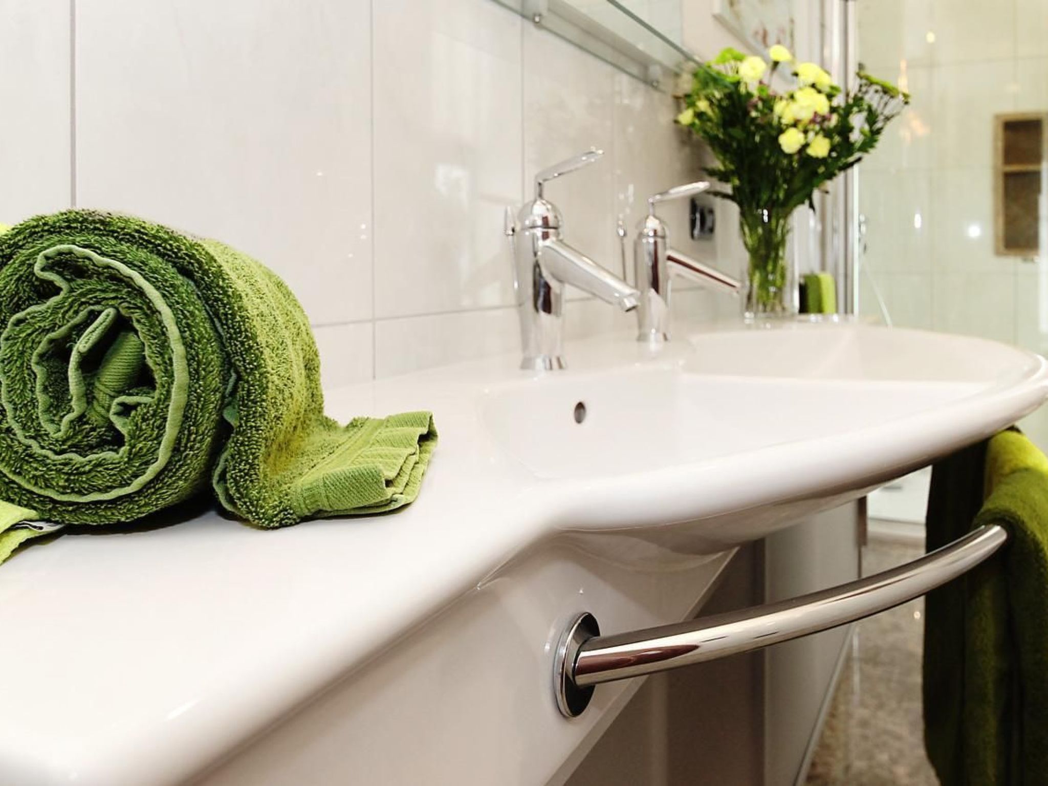 Business in Alcala-Image-tags.info