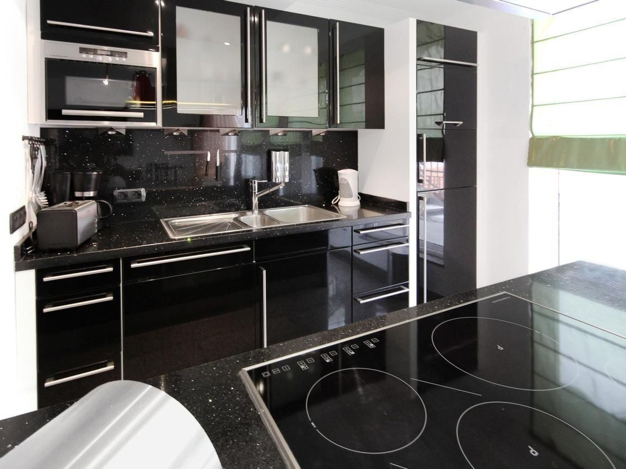 Business in Alcala-Image-tags.info