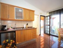 Sfeervol appartement met zwembad en uitzicht op Tenerife, vlakbij zee - thumbnail 4