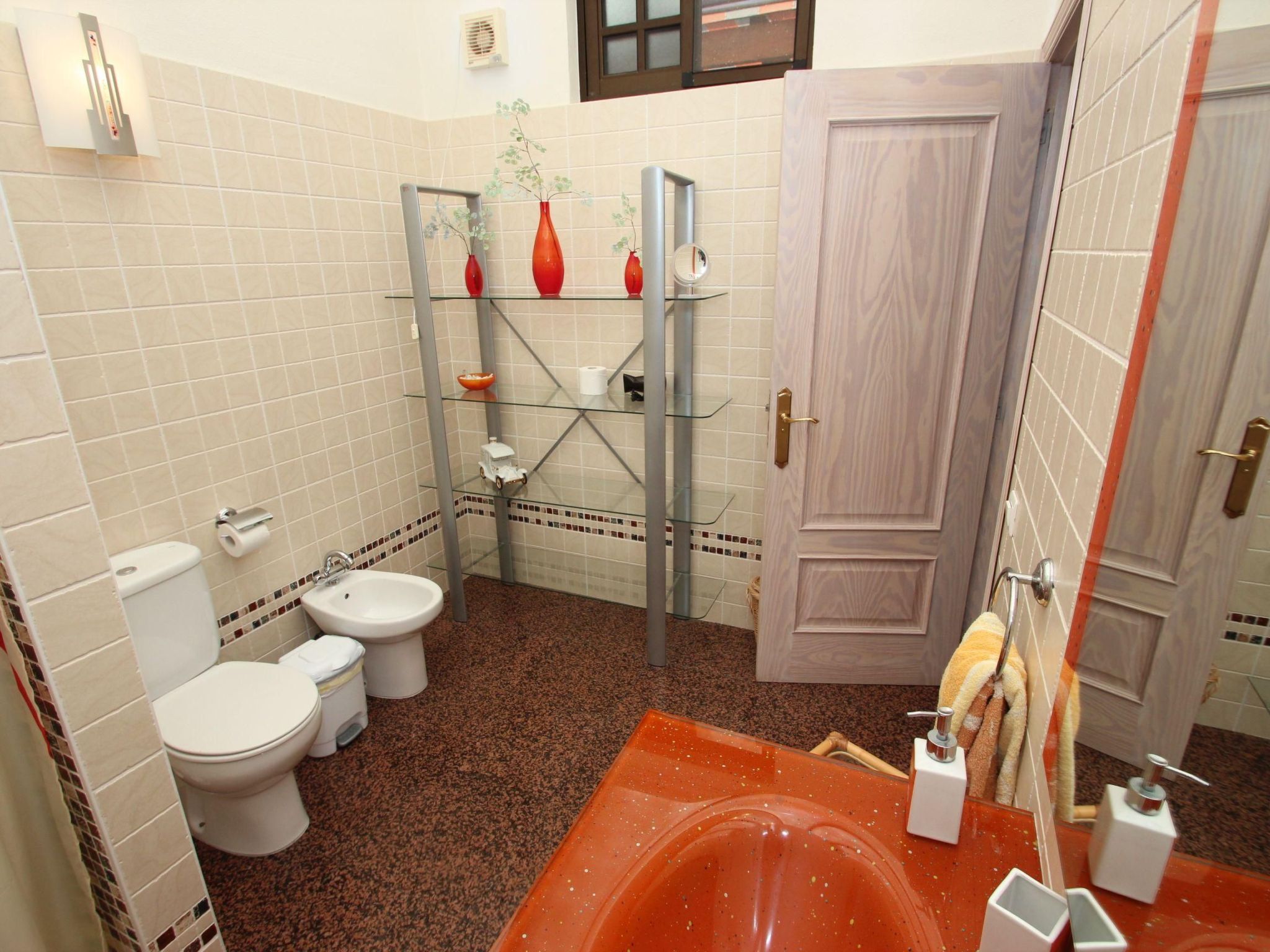 Alcala Parlour+UVI-Image-tags.info