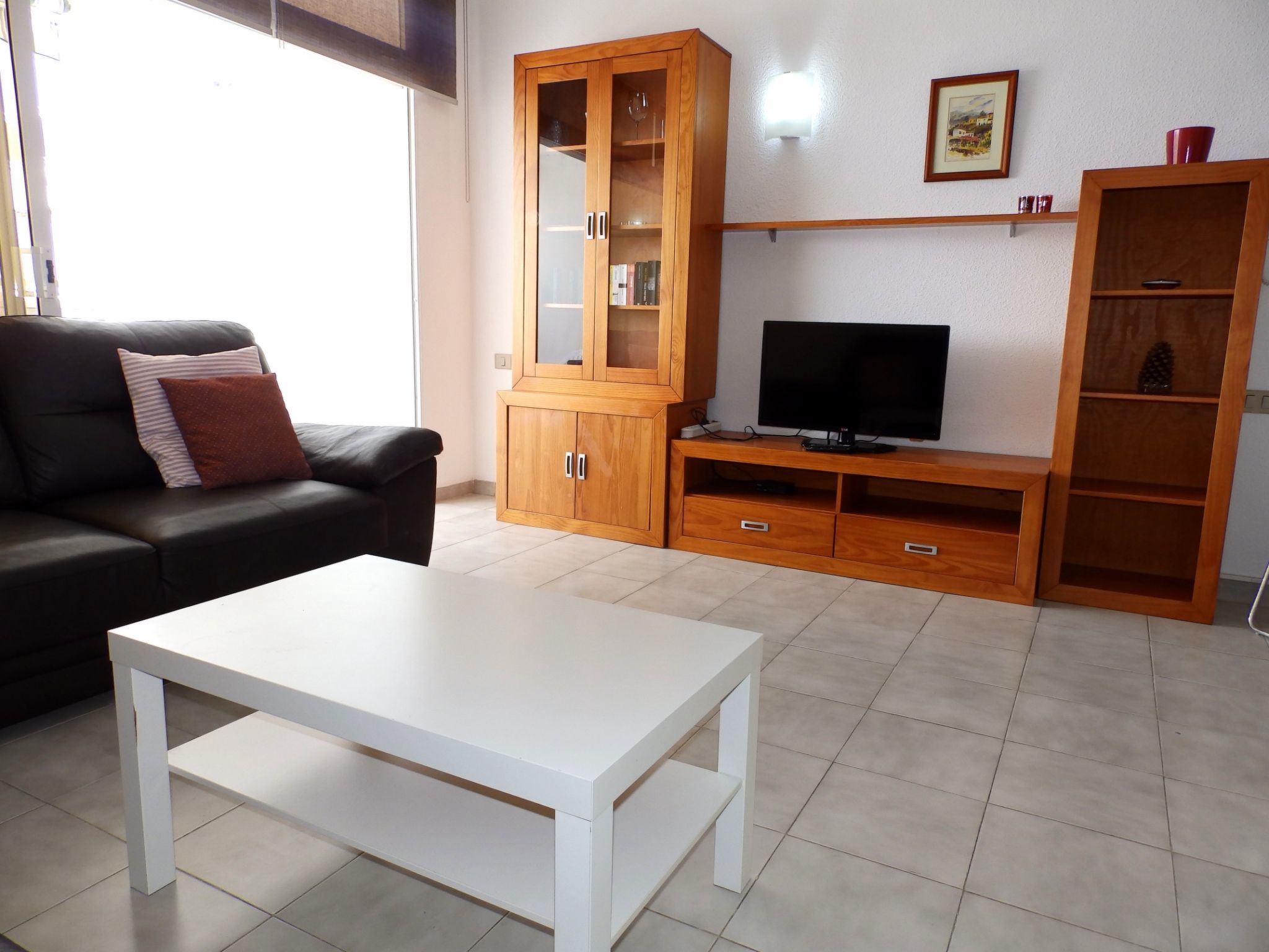 Mit Balkon und Meerblick-Inside