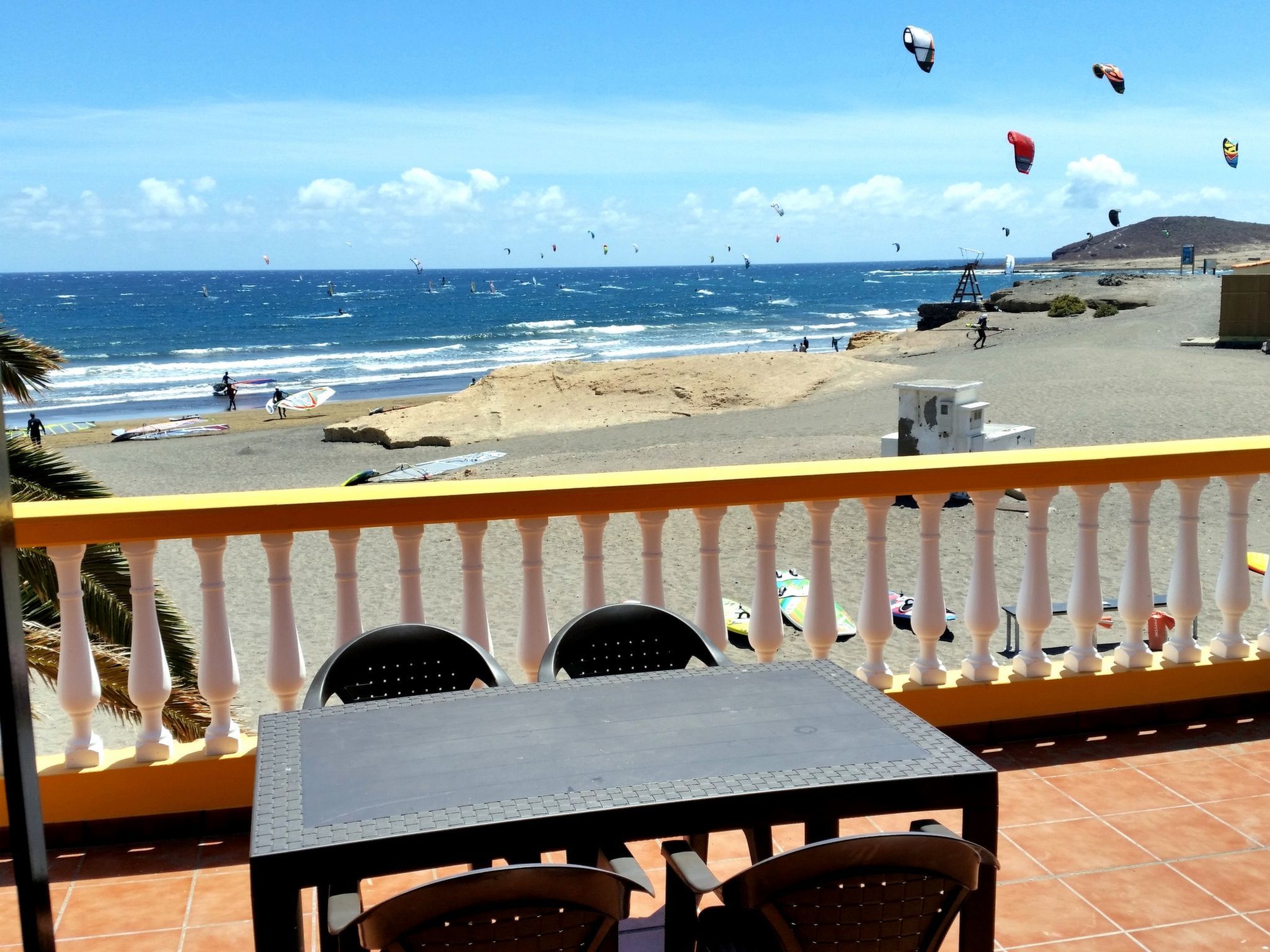 Haus mit Wifi und Terrasse direkt am Strand