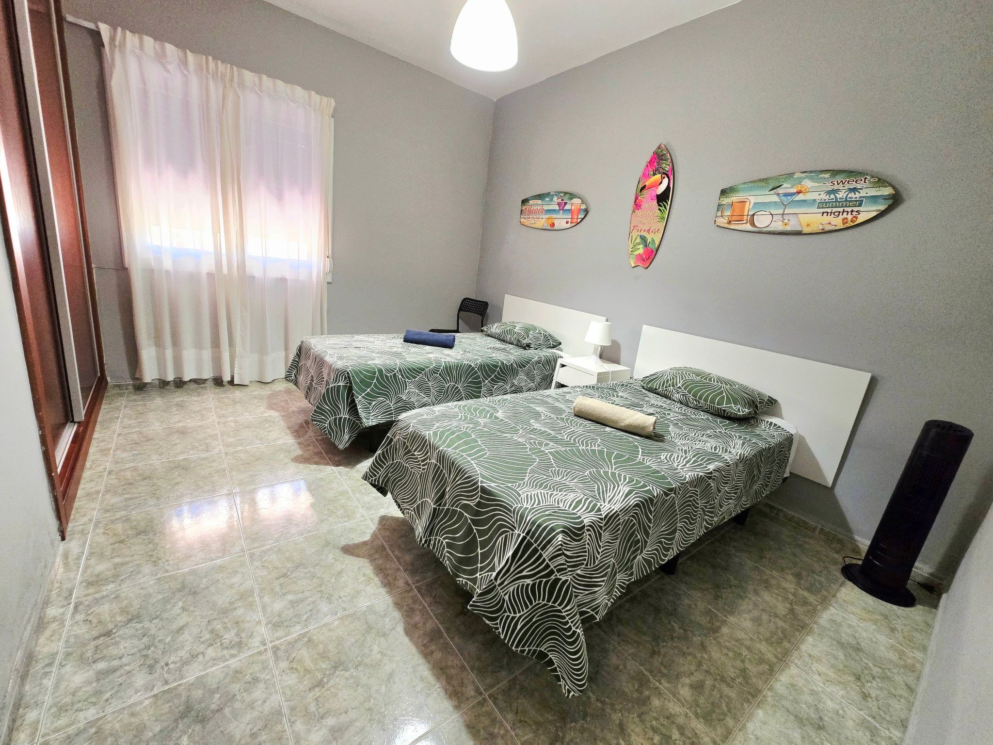 Haus mit Wifi und Terrasse direkt am Strand-Binnen