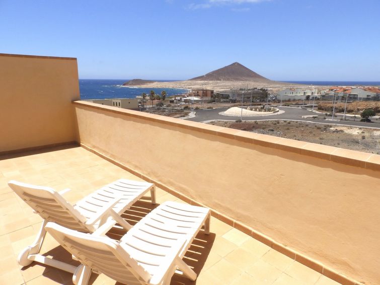 Licht appartement met terras en uitzicht in El Médano in El Médano