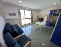Knus appartement in El Médano, direct aan zee en op 15 meter van het strand - thumbnail 4