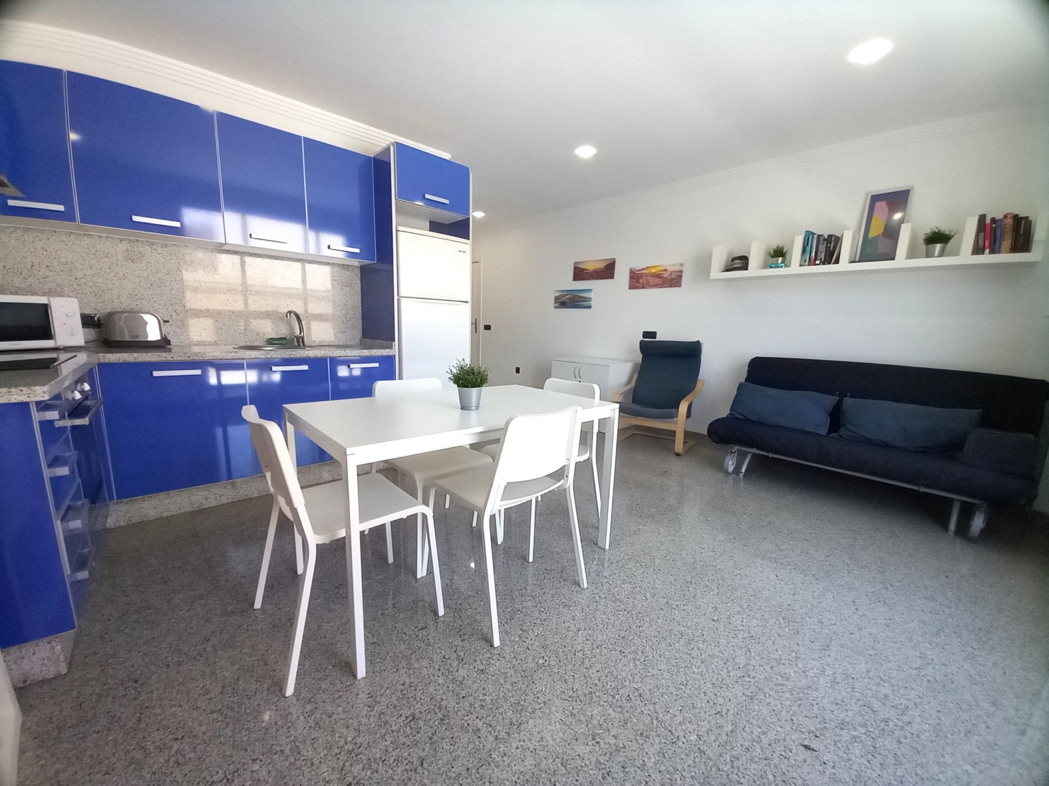 Knus appartement in El Médano, direct aan zee en op 15 meter van het strand - foto 2