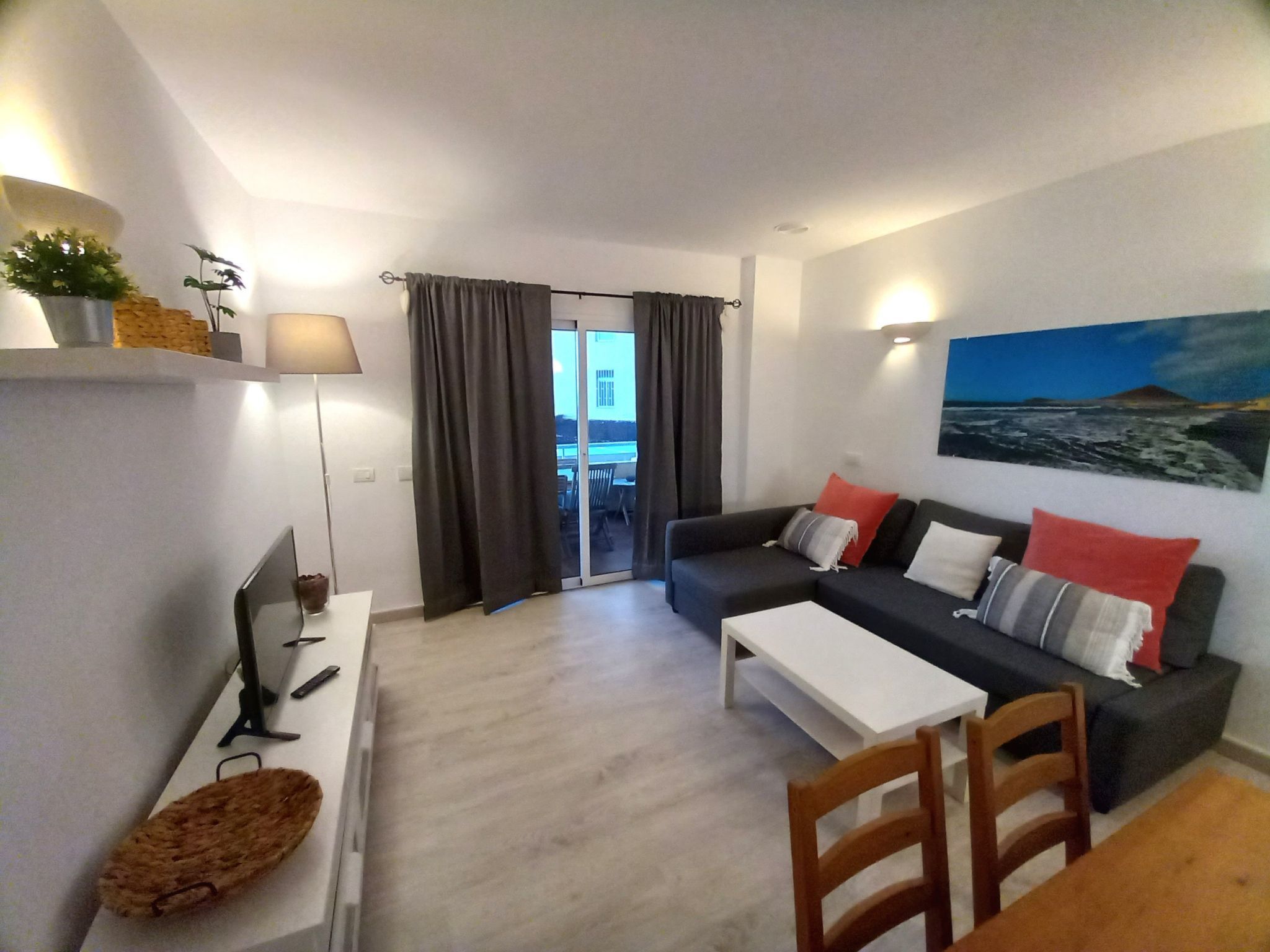 Ferienunterkunft "Marineda Medano".-Dedans