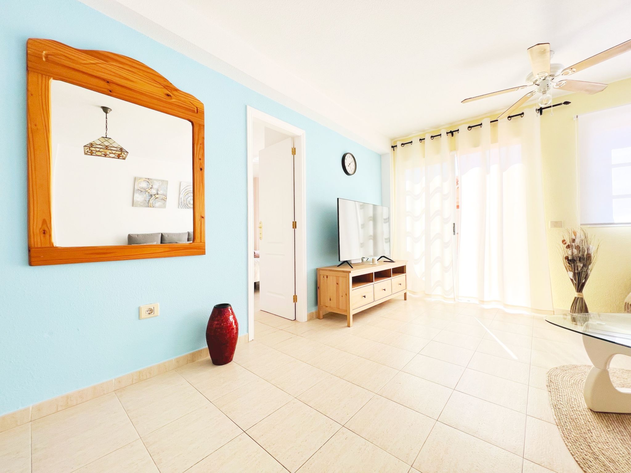 Appartement in Los Cristianos mit gemeinsamem Pool und Terrasse-Inside